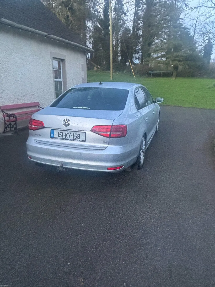 Volkswagen Jetta 2.0 TDI, Highline - Image 5