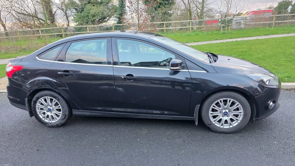 2013 Ford Focus Titanium - Image 4