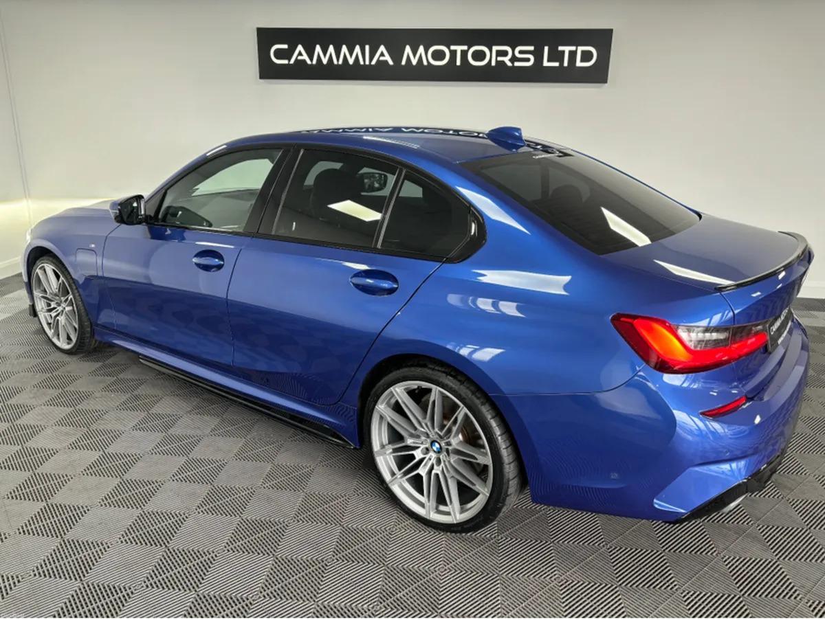 BMW 3-Series *BMW 330e* *LOW MILEAGE* *DIGITAL DAS - Image 4