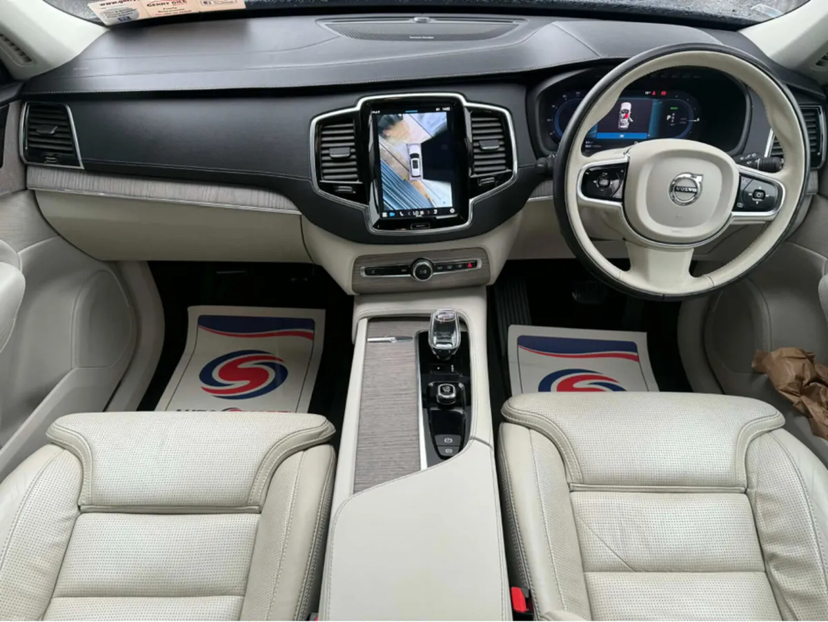 Volvo XC90 T8 PHEV PLUS DARK AWD 5DR * 7 seater * - Image 6