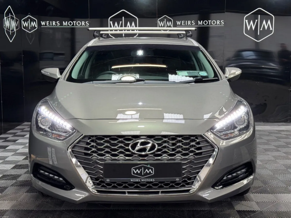 Hyundai i40 TOURER EXECUTIVE LEATHER SEATS4DR - Image 4