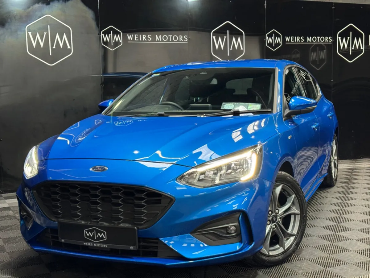 Ford Focus ST-LINE 1.0 ECOBOOST 125 125PS 4DR - Image 2