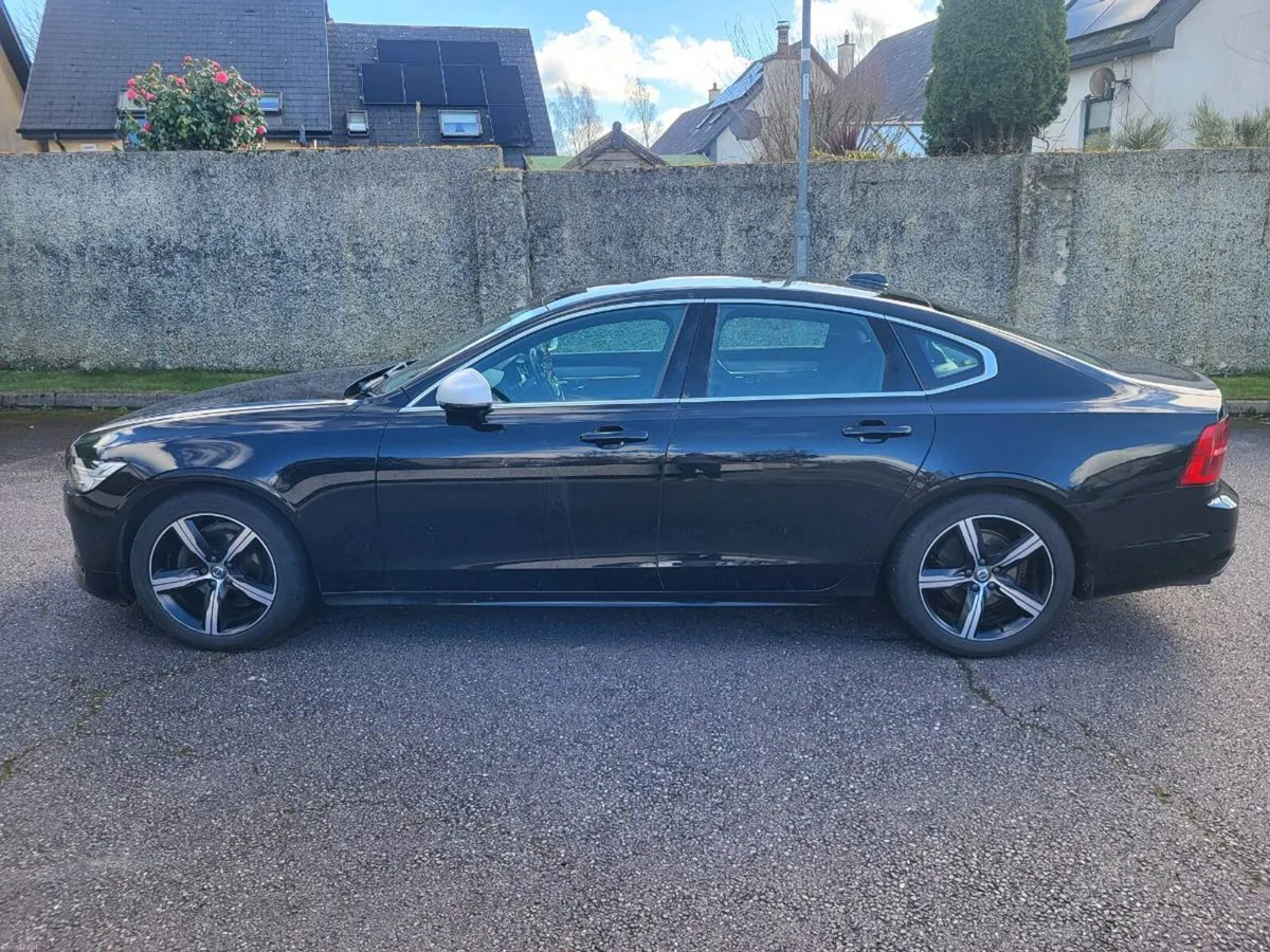 Volvo S90 R Design - Image 2