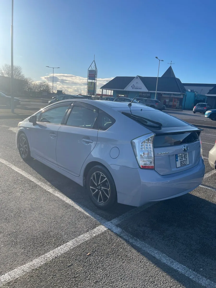 Toyota prius 2009 hybrid - Image 1