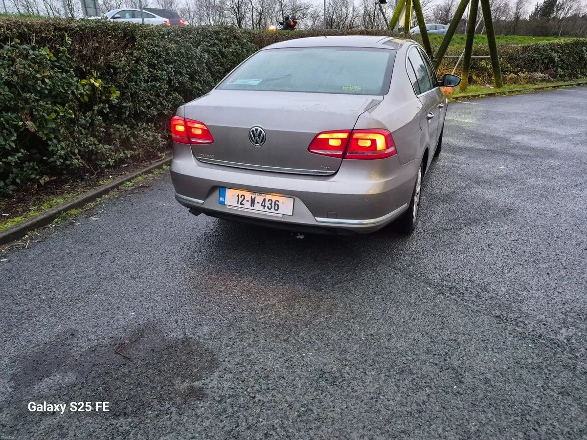 Volkswagen Passat 2012 - Image 3