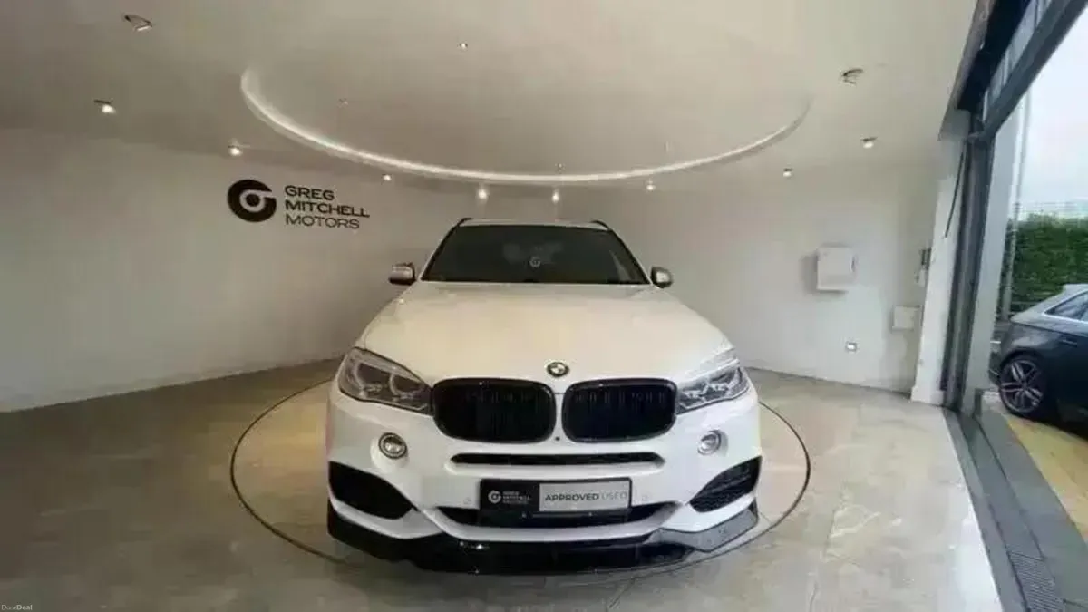 BMW X5 xDrive30d M Sport 5dr Auto [7 Seat] - Image 2