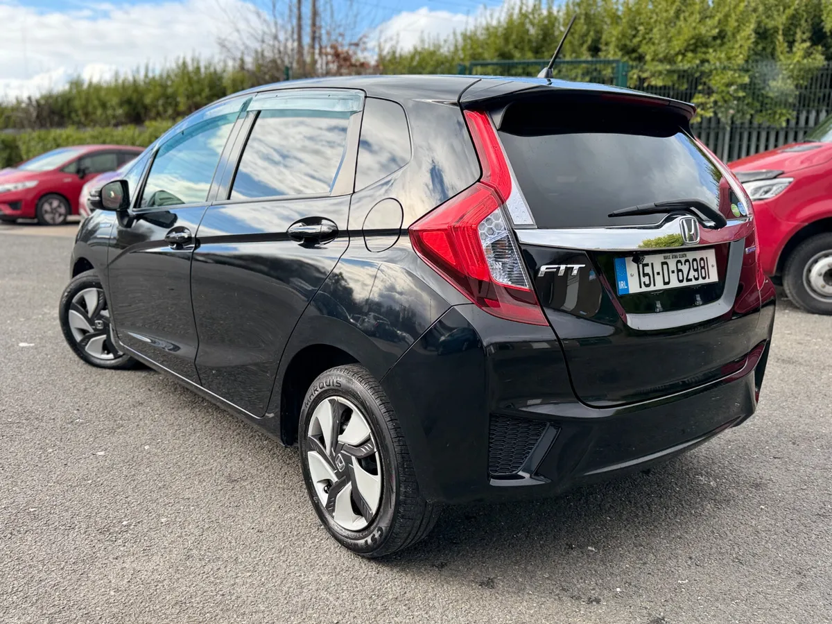 Honda Fit 2015 Automatic Hybrid - Image 4