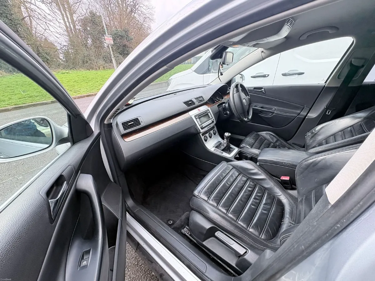 Volkswagen Passat 2008 - Image 3