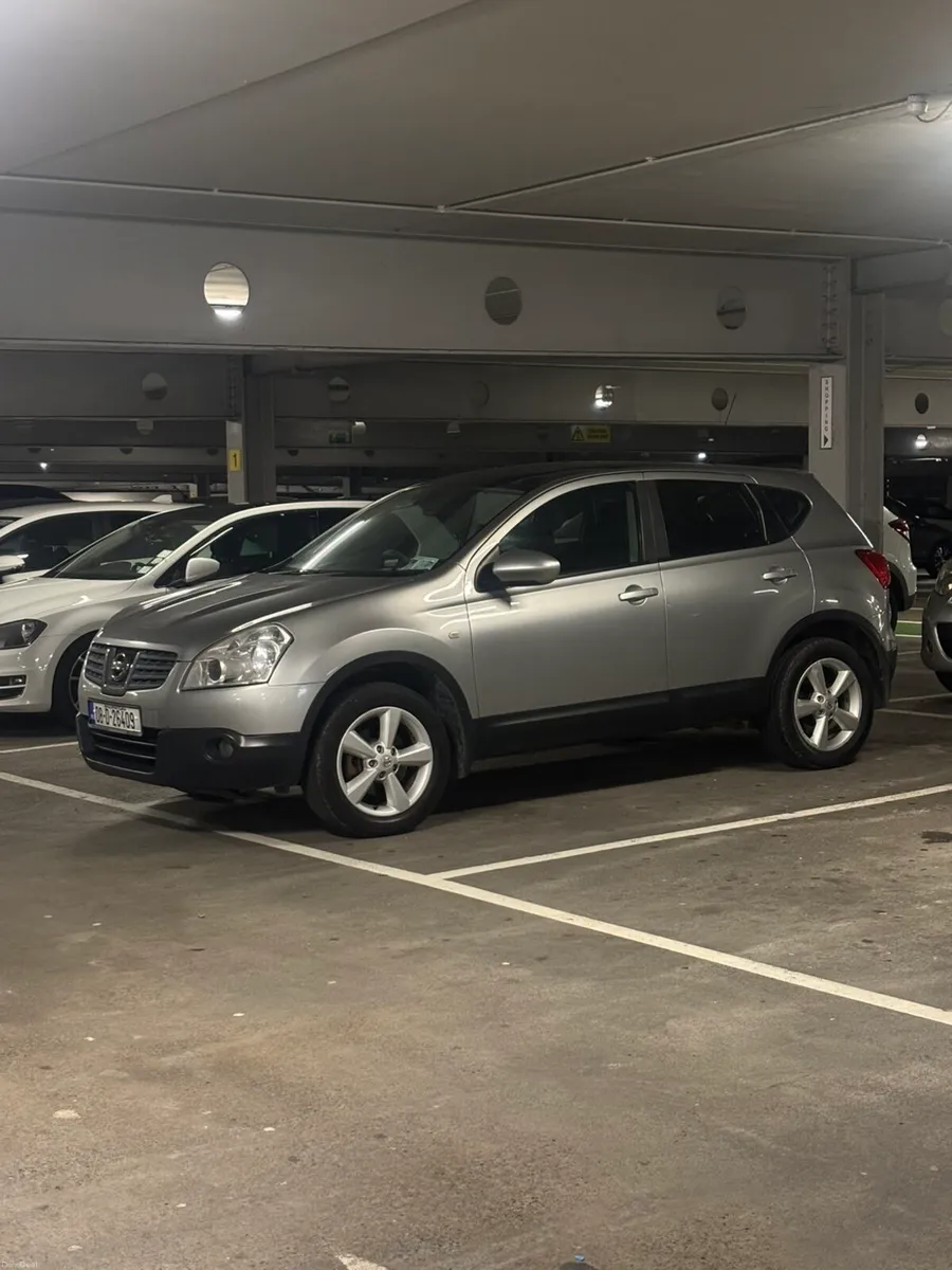 Nissan qashqai high spec glass roof
