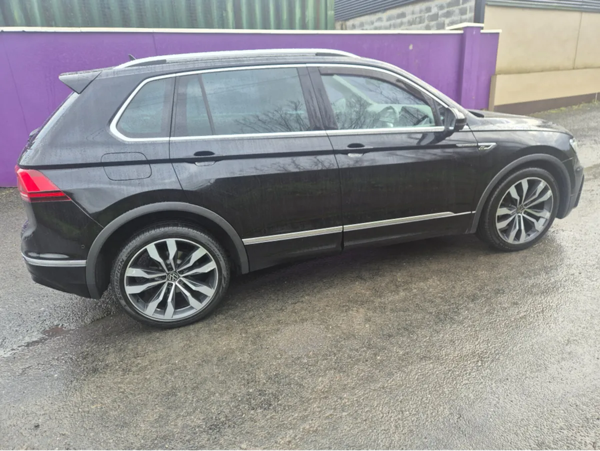 Volkswagen Tiguan R-LINE TECH TDI - Image 3