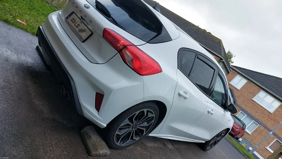 Ford Focus 2020 - Image 4