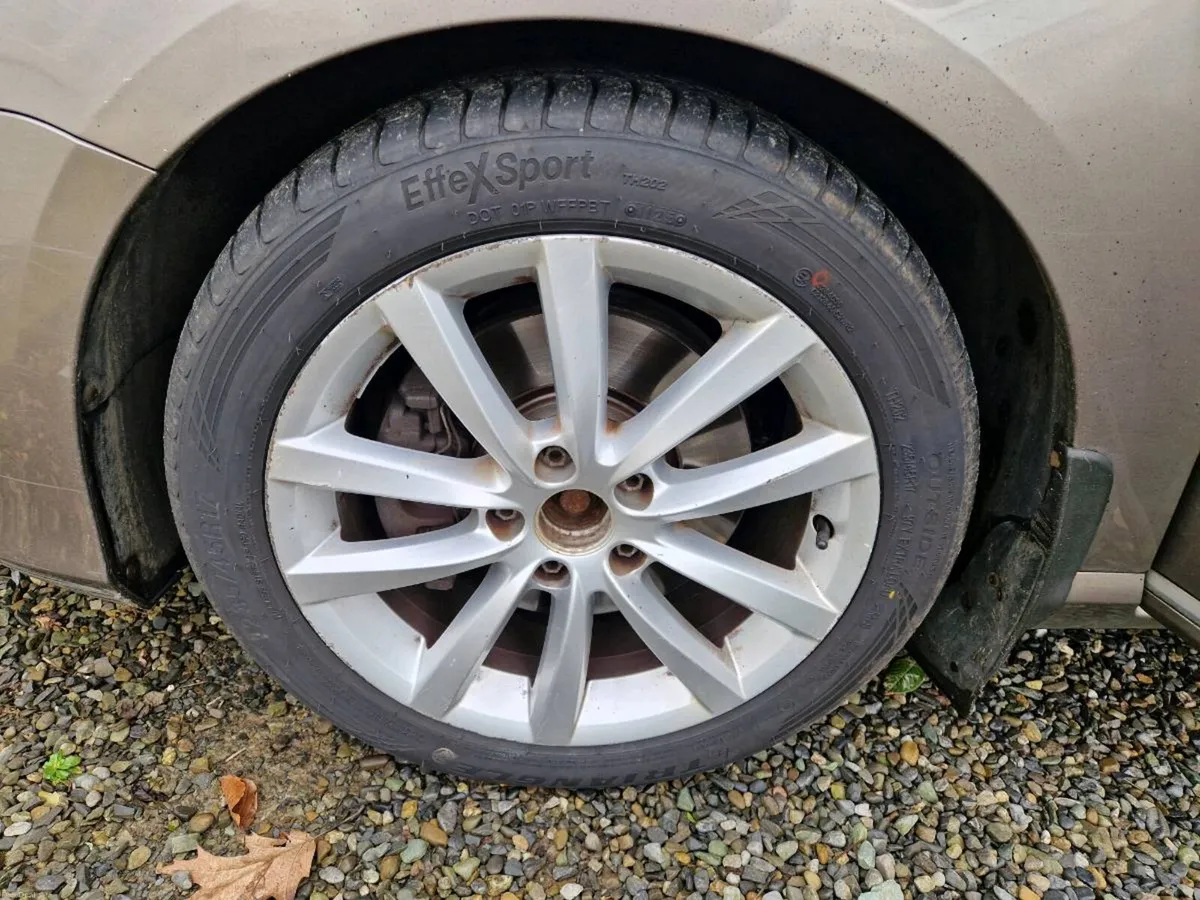 Volkswagen Passat Highline 2.0 TDI 140HP 5DR - Image 2