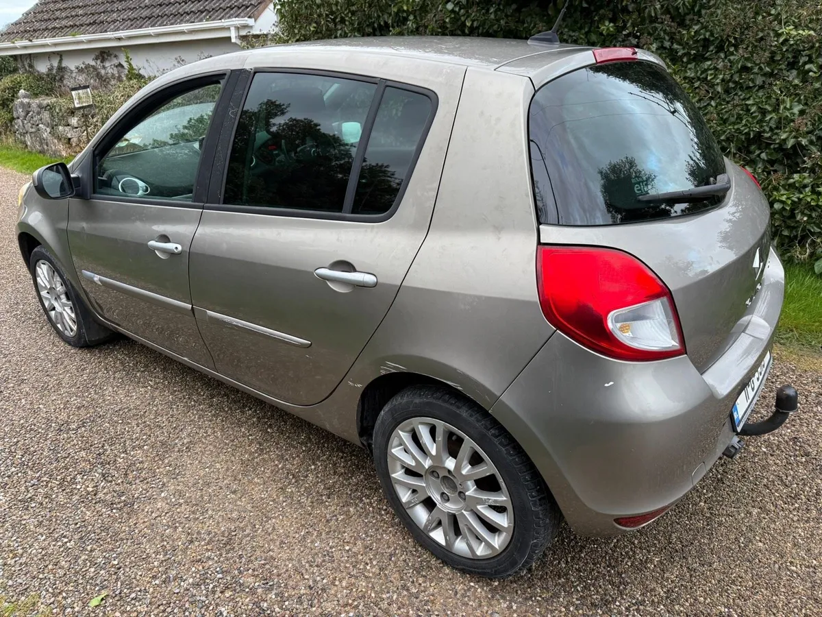Renault Clio III 1.5DCI TOMTOM 2011 - Image 4