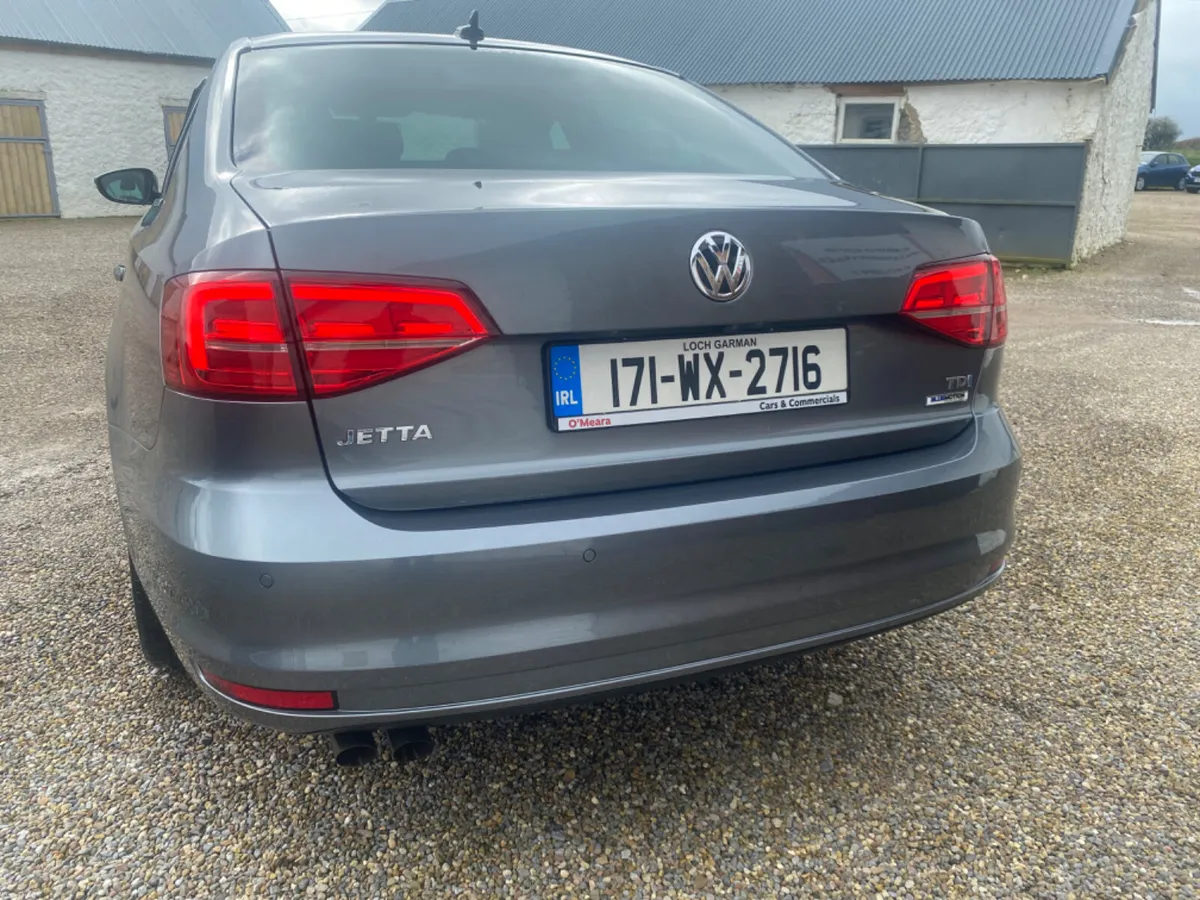 Volkswagen Jetta Auto Diesel - Image 3