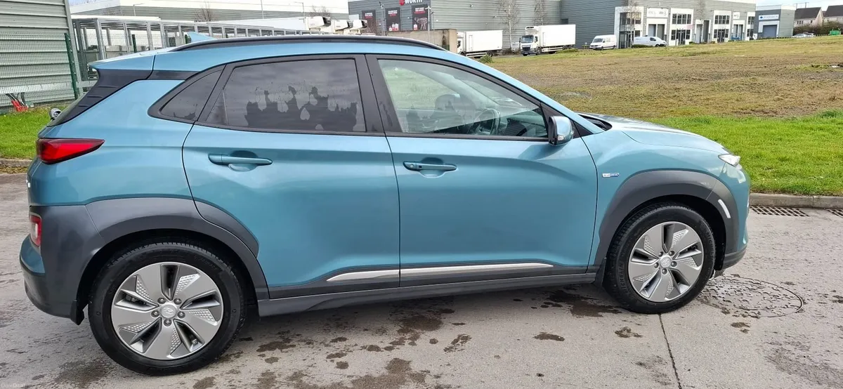 Hyundai KONA 2021 - Image 4