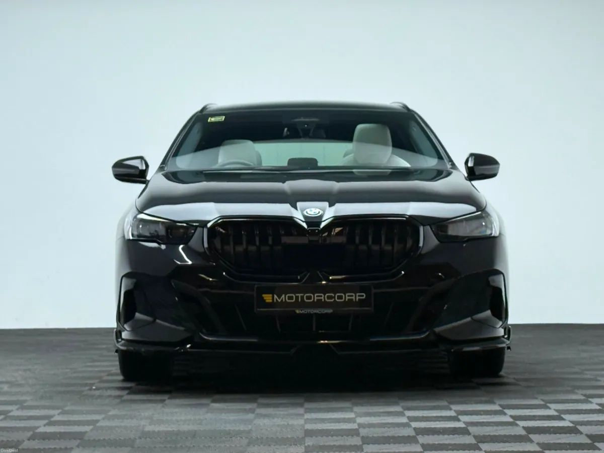 BMW 5-Series 530E M SPORT - Image 2