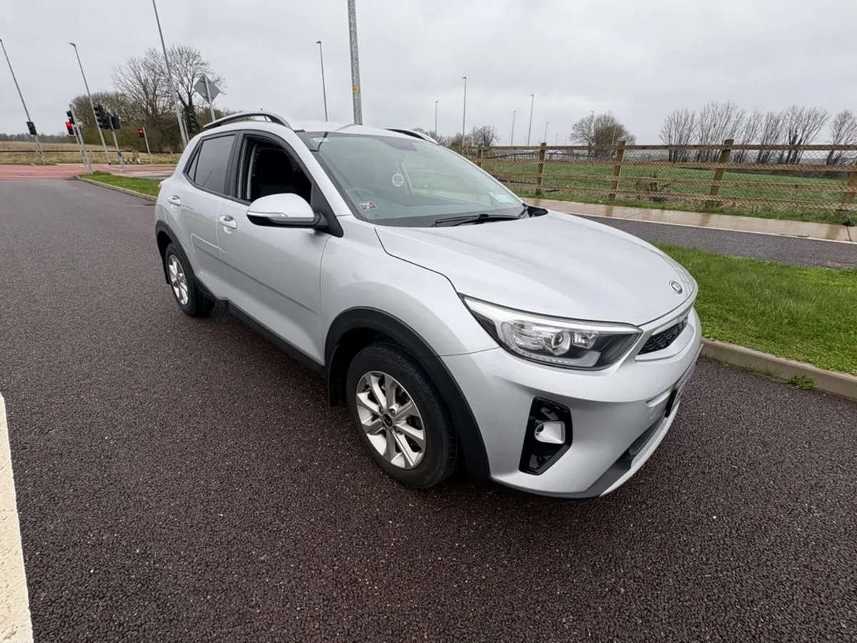 Kia Stonic 1.2 K1 Petrol SAM 5DR, **warranty till - Image 4