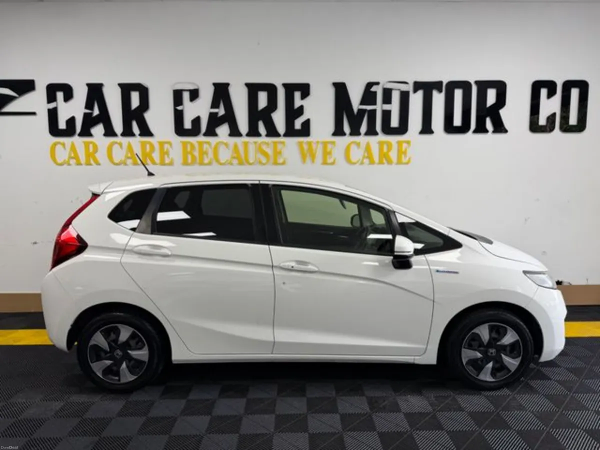 Honda Fit Hybrid 5DR Auto - Image 3