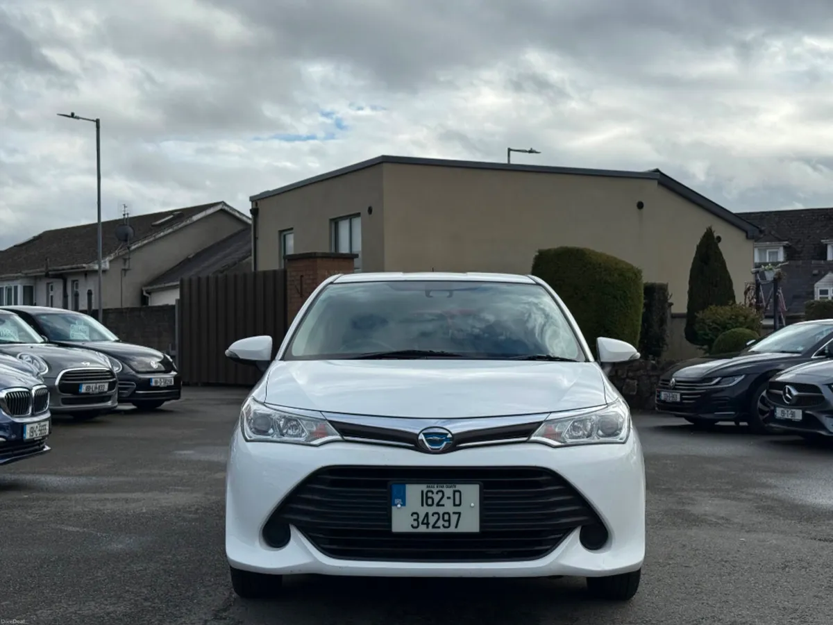 Toyota Corolla FIELDER 1.5 HYBRID AUTO - Image 2