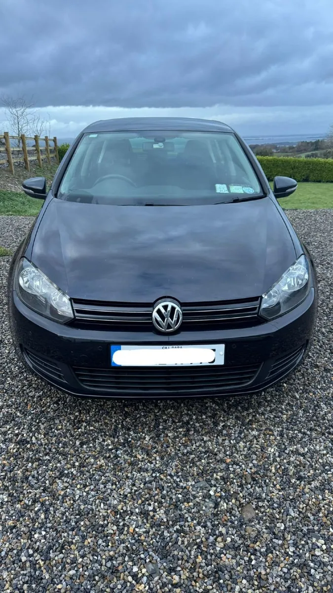 Volkswagen Golf 2010 - Image 2