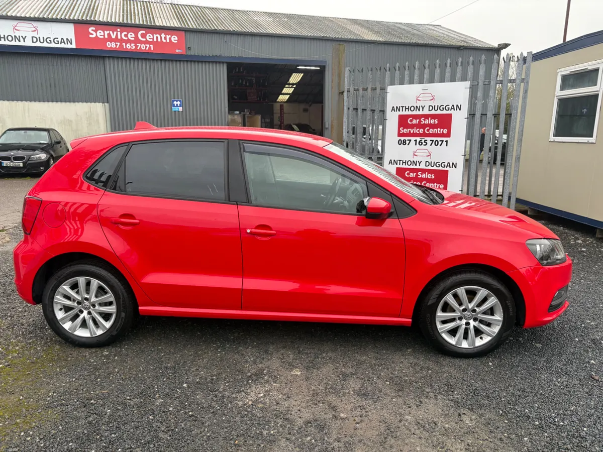 152 Volkswagen Polo - Image 2