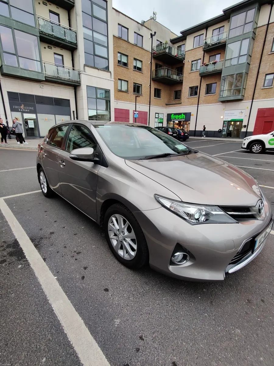 Toyota Auris 1.33 VVT-i Petrol 2014 - Image 2