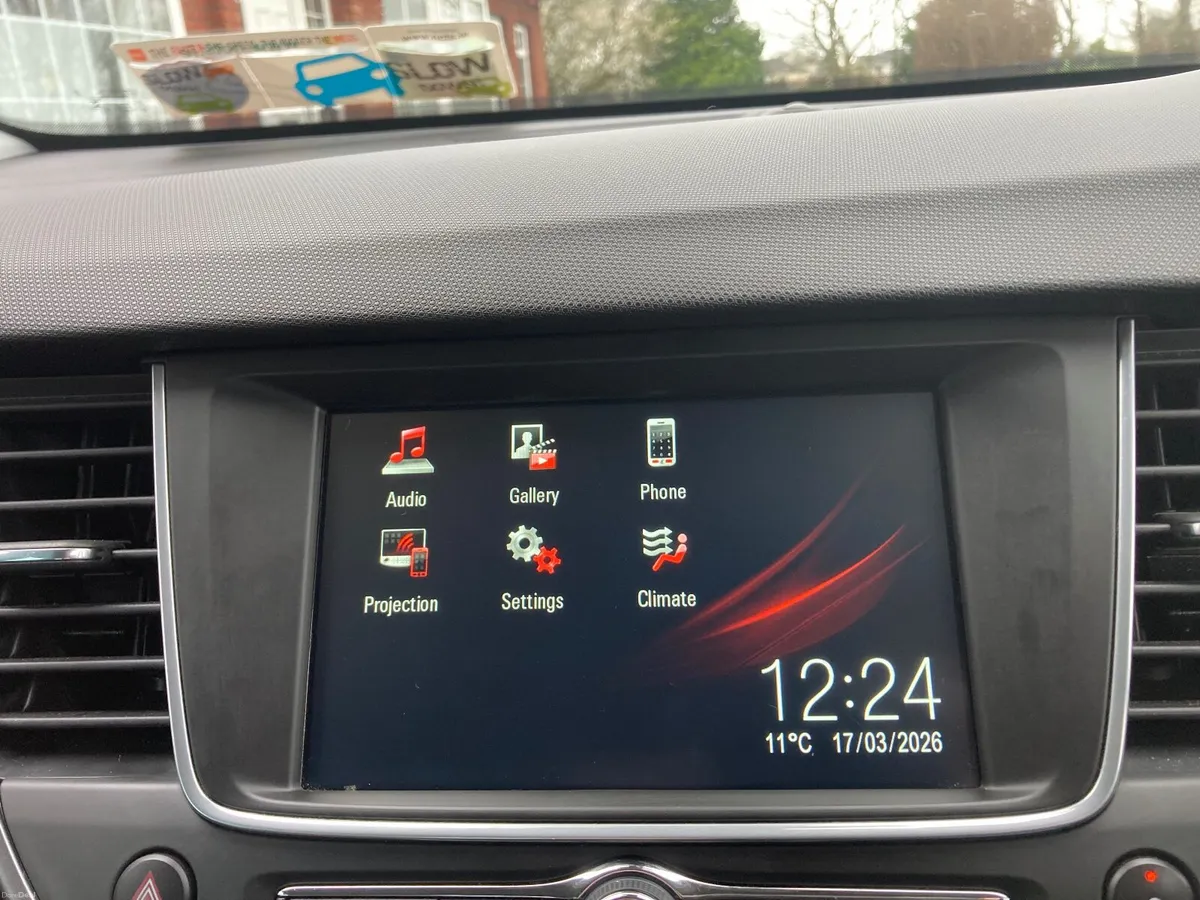 Opel Crossland X 2019 - Image 2