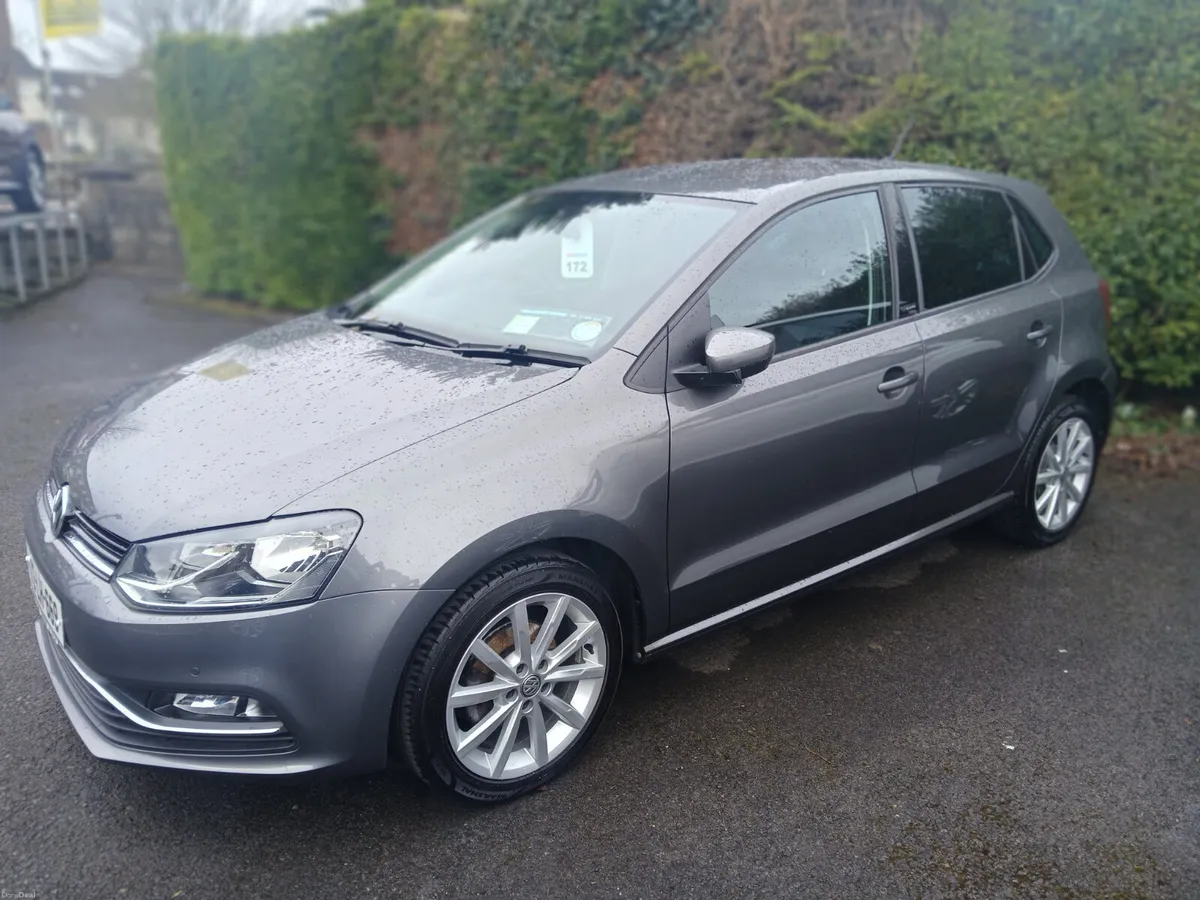 Volkswagen Polo 2017 lady owned low kms - Image 2
