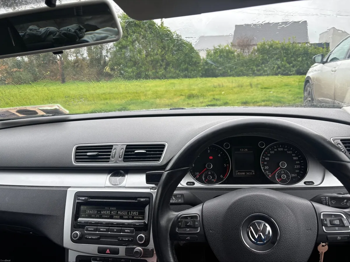 Volkswagen Passat 2014 - Image 3