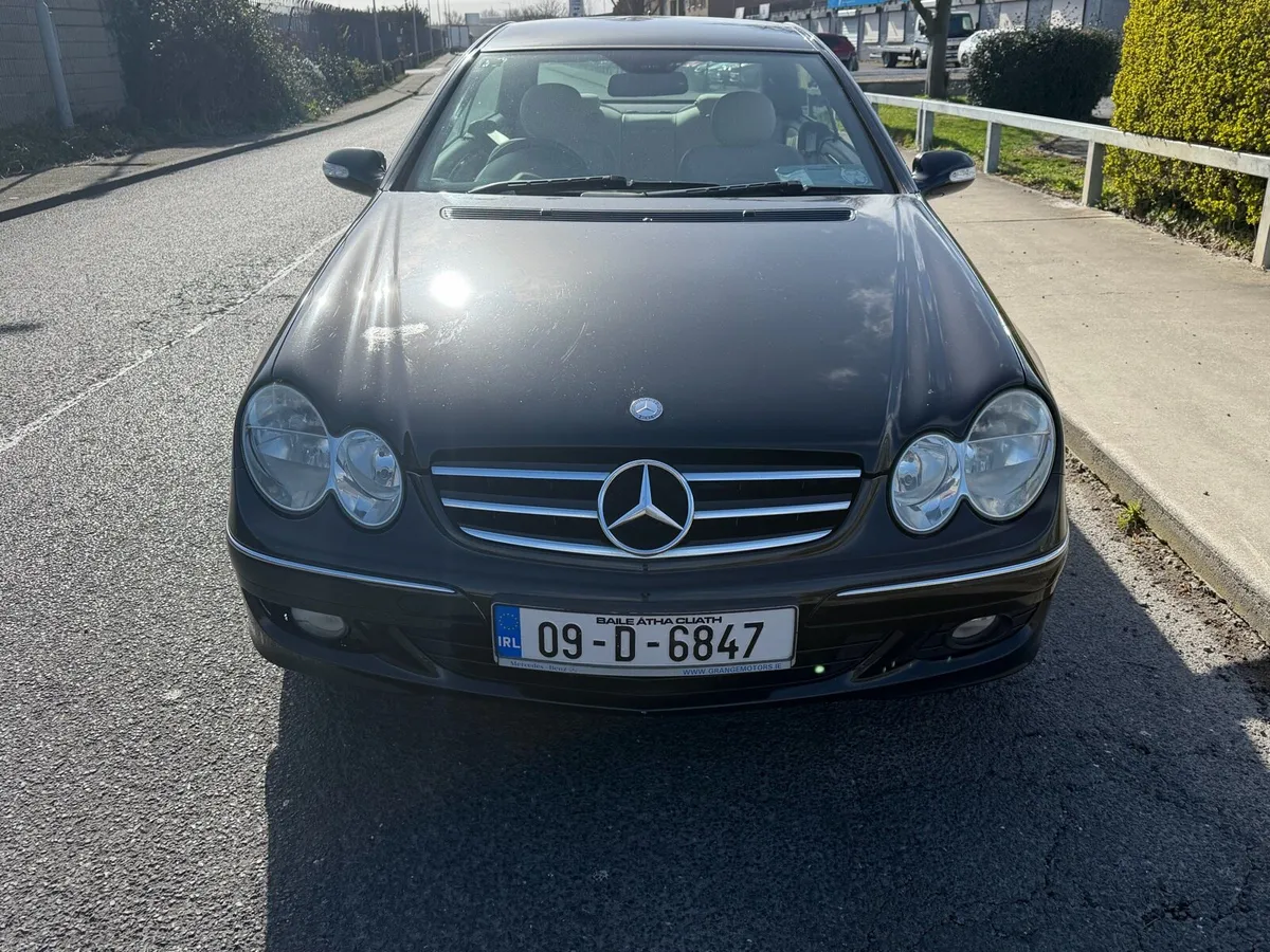 2009 Mercedes Benz CLK 200 Advantgarde - Image 2