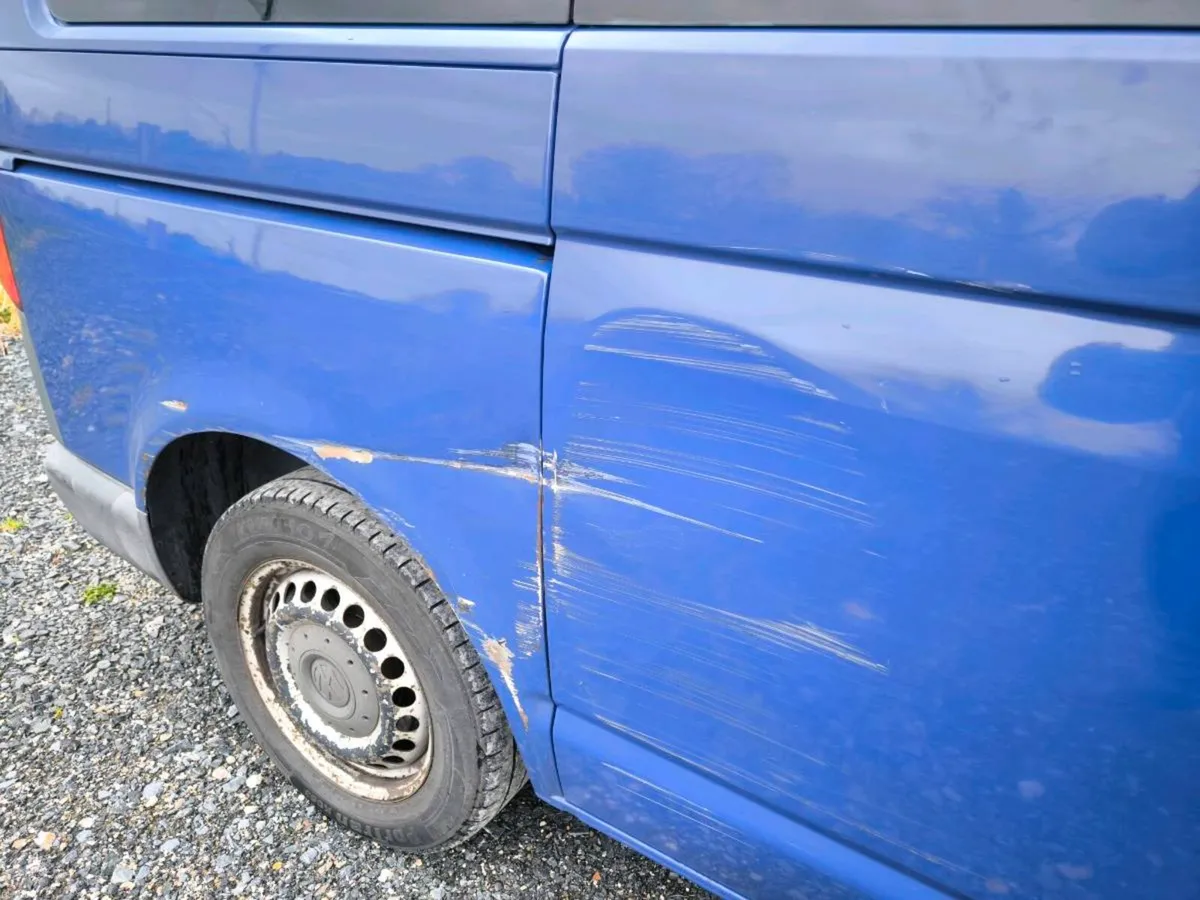 Volkswagen Transporter 9 seater - Image 2