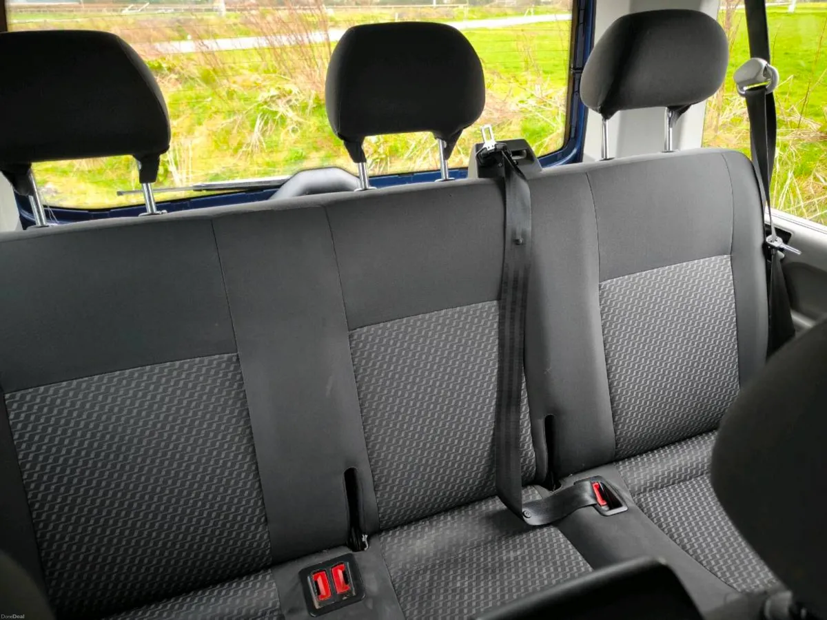 Volkswagen Transporter 9 seater - Image 4