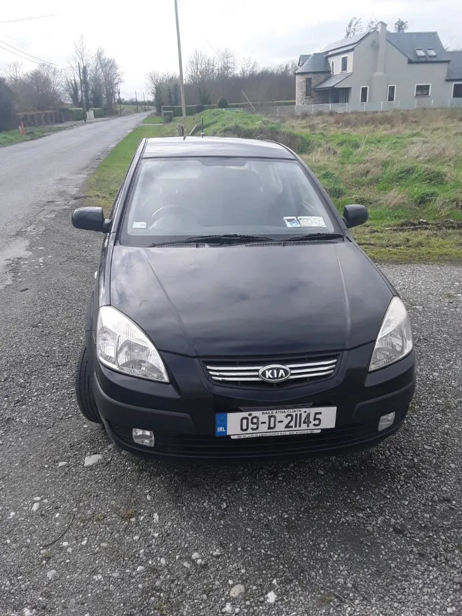 Kia Rio 1,5 diesel taxed  nct EXCELLENT condition - Image 1