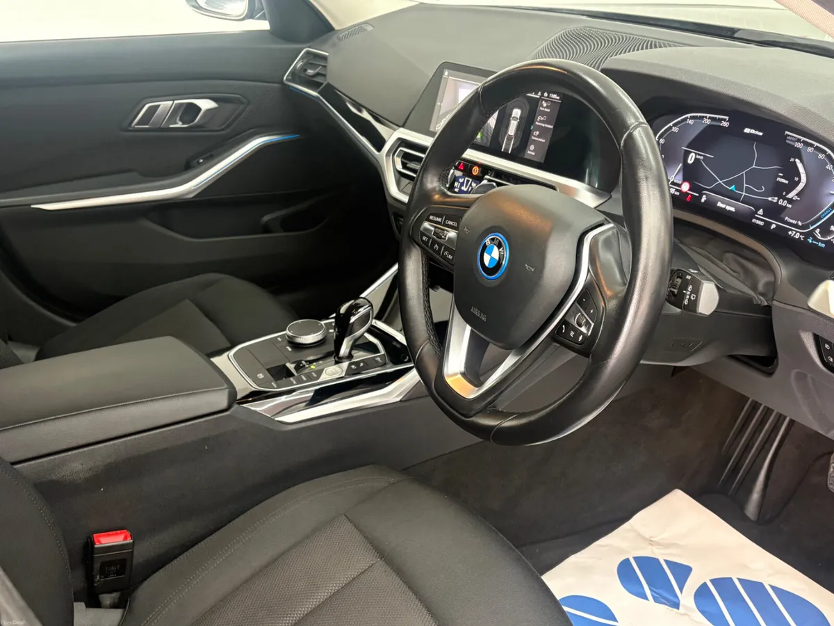 BMW 330e SE Pro 2.0 Phev Estate 2022 - Image 3