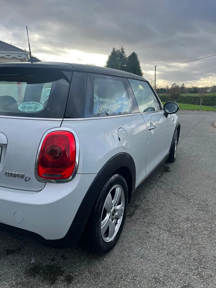 Mini Cooper *low Milage* - Image 4