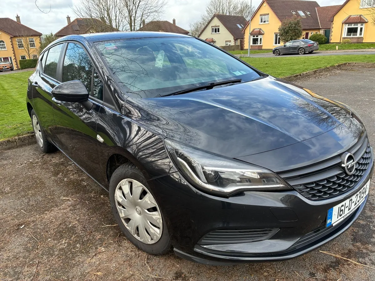 Opel Astra 2016 - Image 1