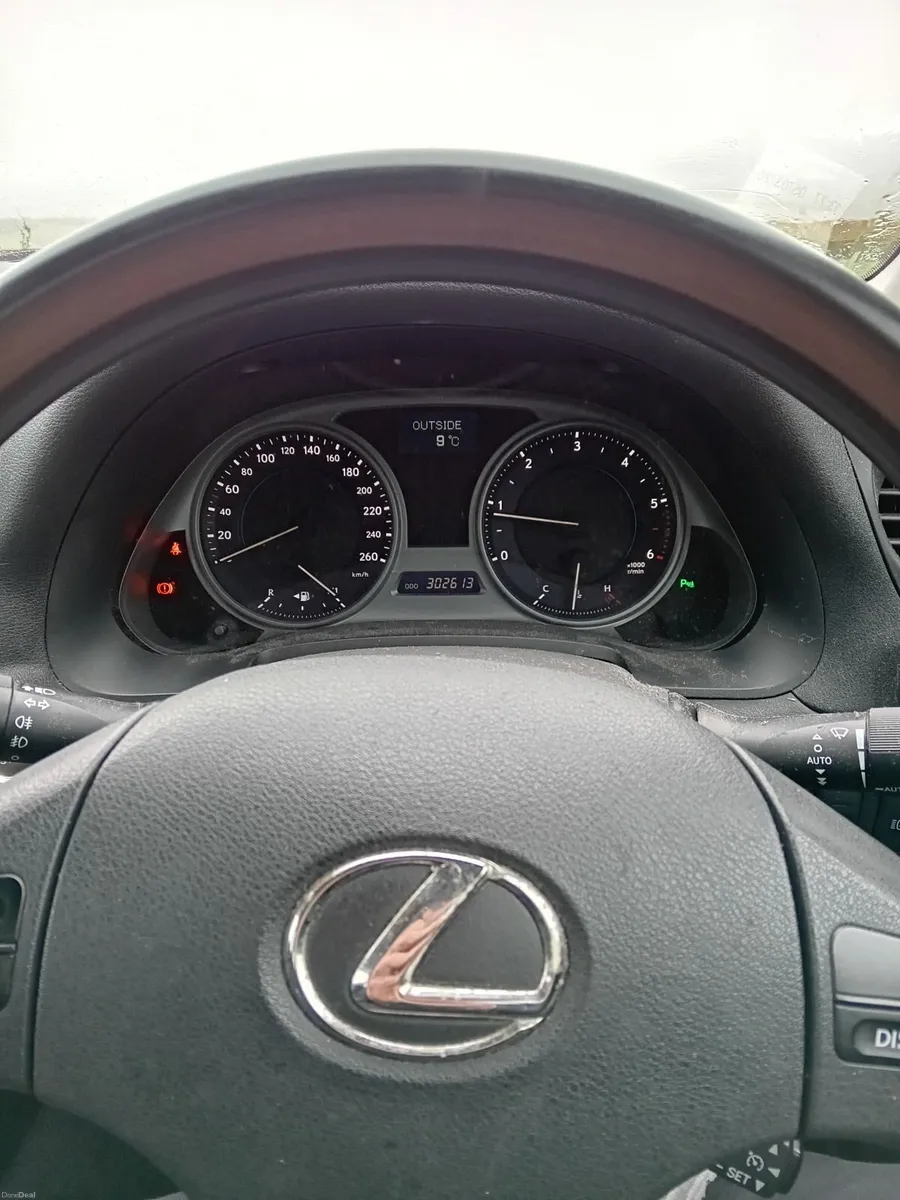 Lexus IS 2009 - Image 4