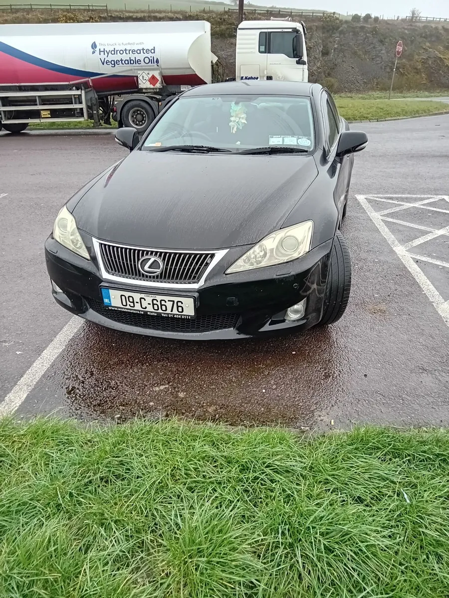 Lexus IS 2009 - Image 1