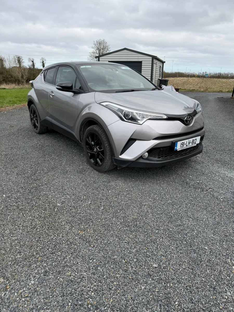 Toyota C-HR 1.2T Luna Sport - Image 1