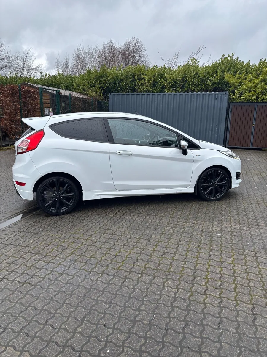 Ford Fiesta ST Line - Image 4