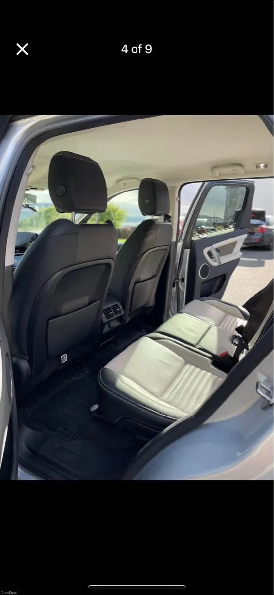 2020 Land Rover Discovery Sport R-Dynamic - Image 4