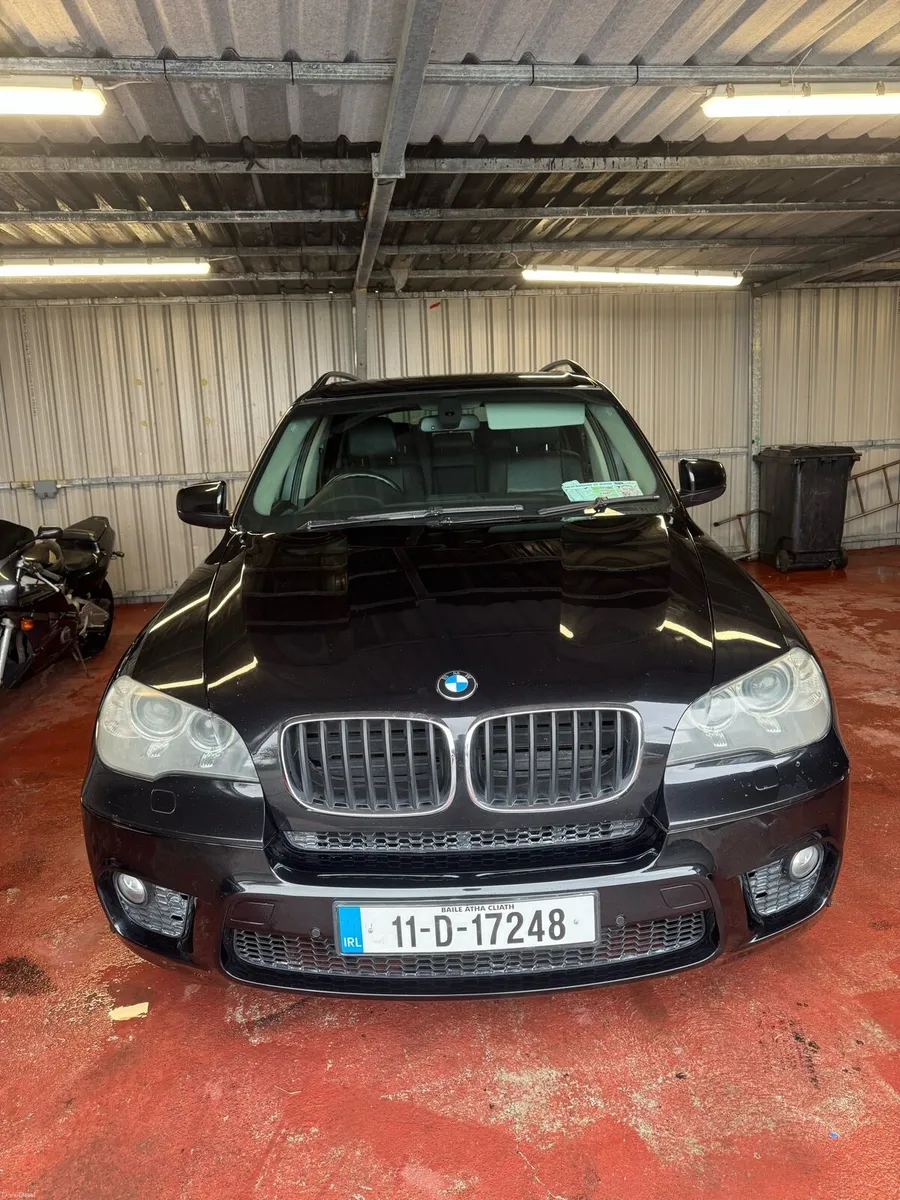 BMW X5 - Image 1