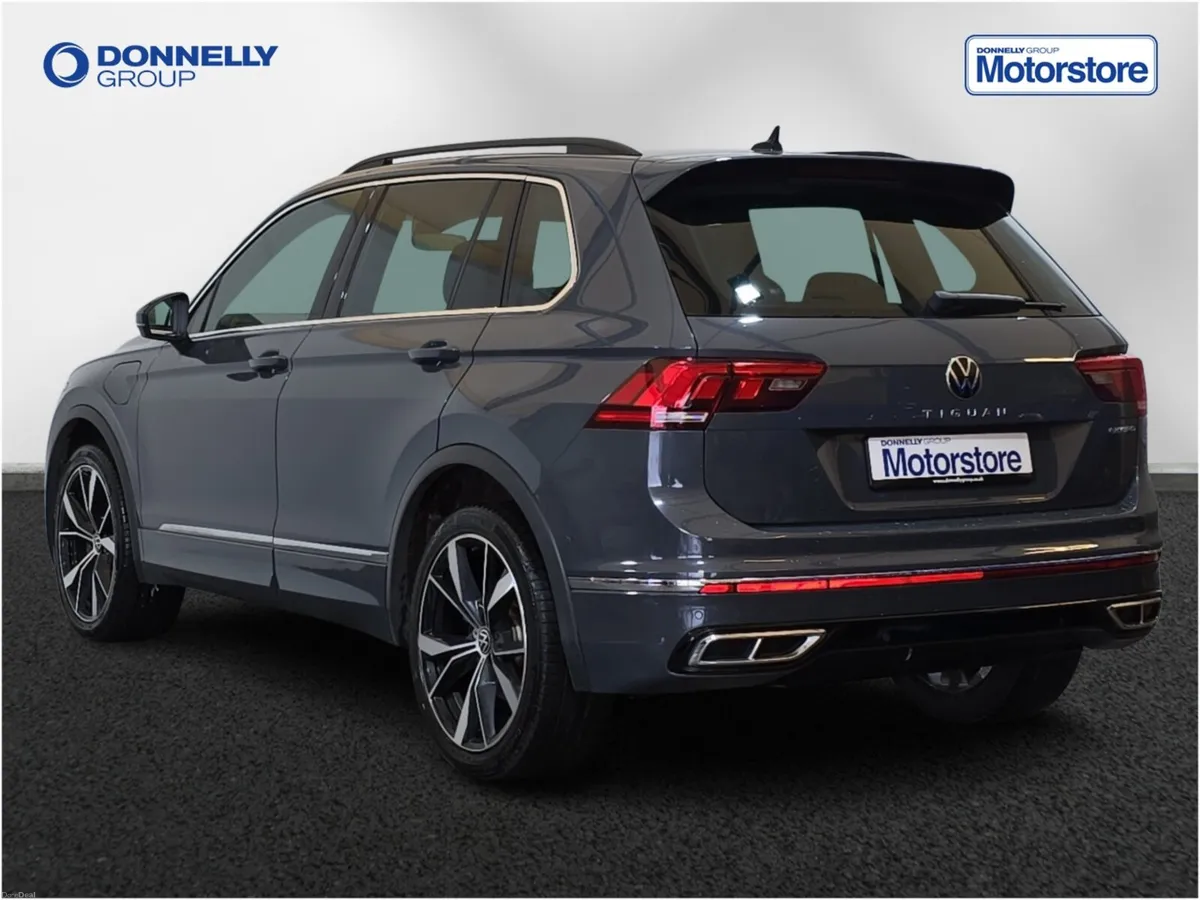 Volkswagen Tiguan Estate R-Line - Image 2
