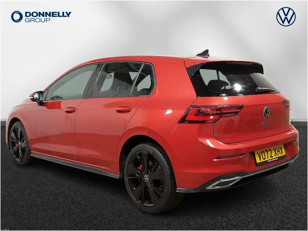 Volkswagen Golf Hatchback GTE - Image 3