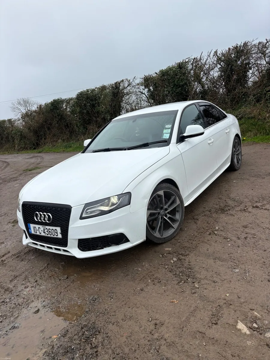Audi A4 2010 - Image 1