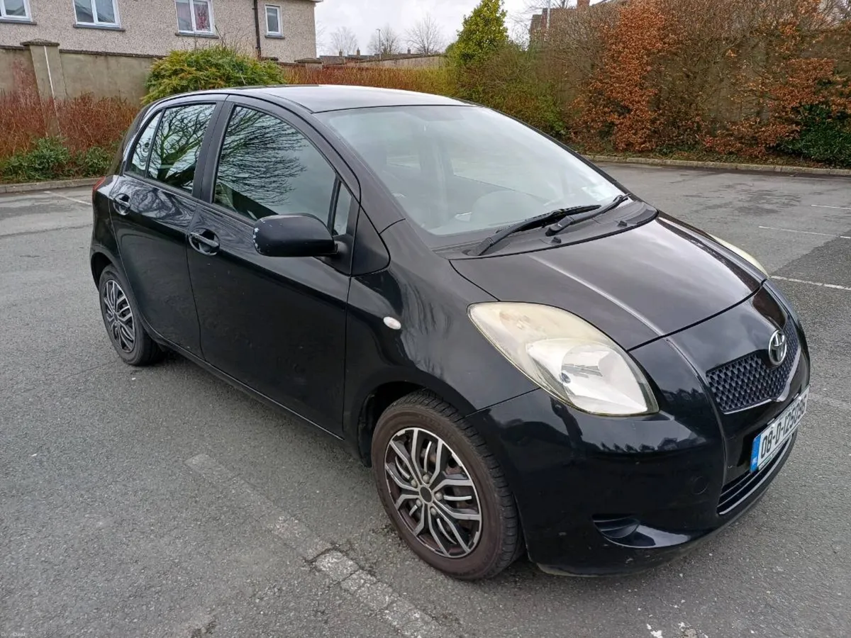 Toyota Yaris - Image 1