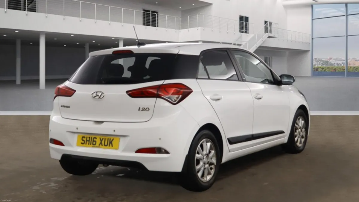 2016 HYUNDAI I20 1.2 GO EDITION Hatchback - Image 4