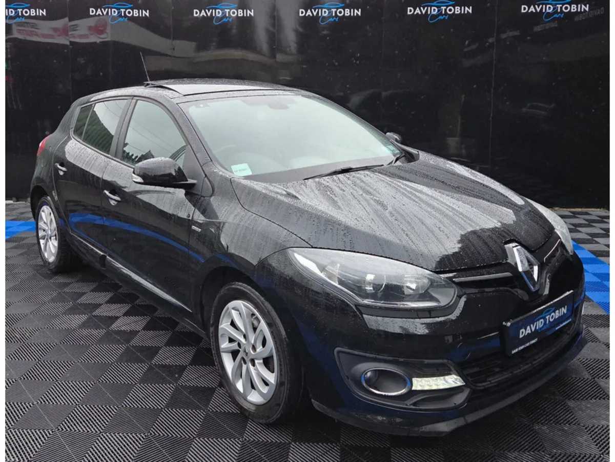 Renault Megane 1.5 DCI LOW MILEAGE - Image 4