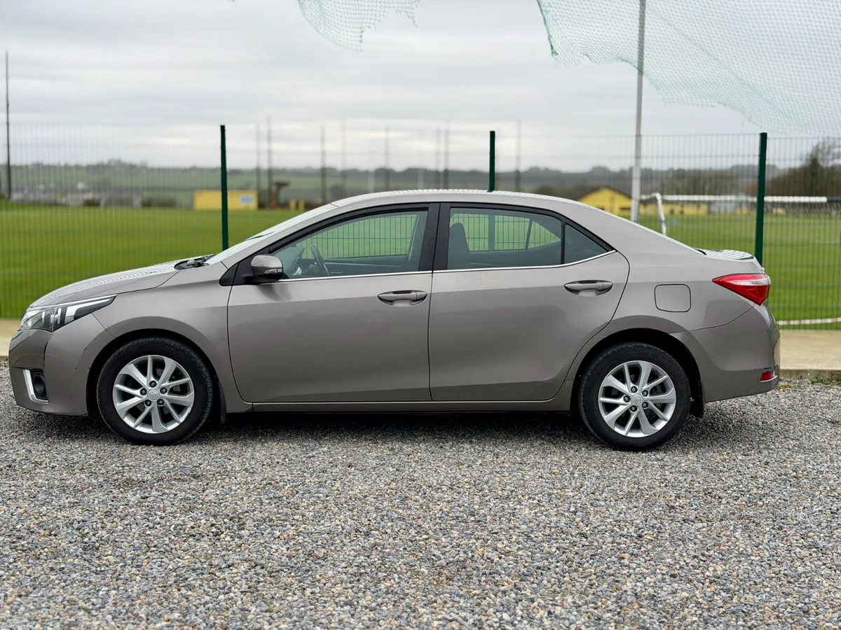 2015 Toyota Corolla Luna 1.4 D4D Low Miles - Image 2