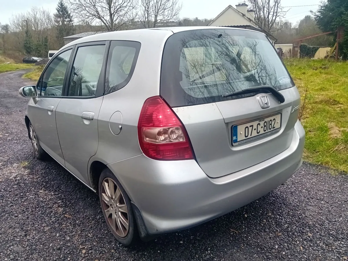 Honda Jazz 2007 tiny mileage. - Image 4